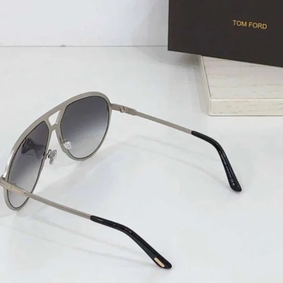 Tom Ford XAVIER FT 1060 Palladium/Grey Shaded 64/14/135 Unisex Sunglasses main image 8